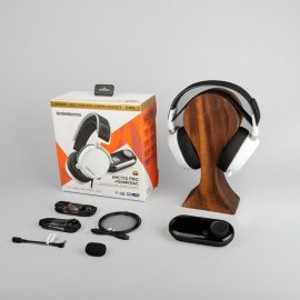 SteelSeries Arctis Pro GameDAC Wired Gaming Headset White Price in Pakistan 02