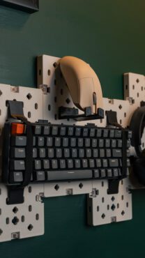 MXG PB 07 Wall Mounted Modular Gaming 7Pcs Pegboards White Price in Pakistan 01 scaled