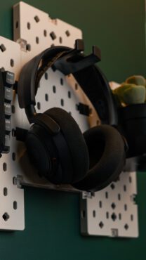 MXG PB 07 Wall Mounted Modular Gaming 7Pcs Pegboards White Price in Pakistan 02 scaled