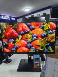Lenovo P32p-20 4K UHD IPS Monitor HDMI | Display Port | USB-C & 90W Power Delivery Original Stand Height Adjustable (Used) - Image 2