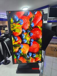 Lenovo P32p-20 4K UHD IPS Monitor HDMI | Display Port | USB-C & 90W Power Delivery Original Stand Height Adjustable (Used) - Image 3