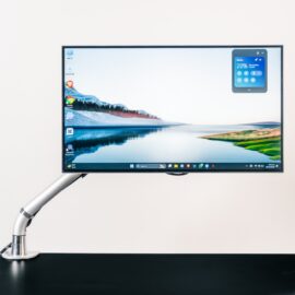 Dell UltraSharp UP2716D 27 inches IPS QHD 100% sRGB Monitor (Used) With Single Gas Spring Monitor Arm - Used - Image 4