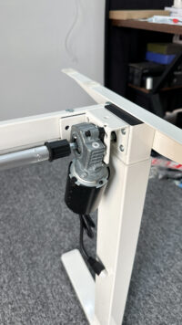 MXG MGD-01R Motorized/SIT-Stand Desk With Fast Charging Ports and Creative Control Panel White - Image 9