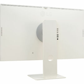 LG 32″ 32SR85U 4k IPS MyView Smart Monitor with Built-in FHD Webcam and Display - Image 5